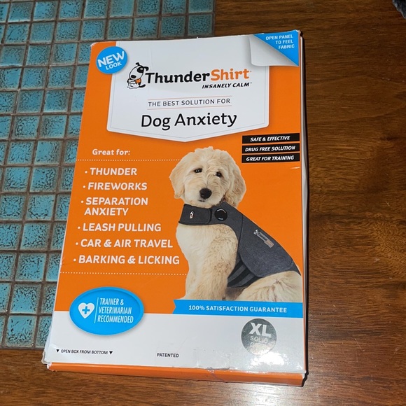 🦮🐾🦴NWT ThunderShirt Insanely Calm Dog Attire for Dog Anxiety - Picture 5 of 10